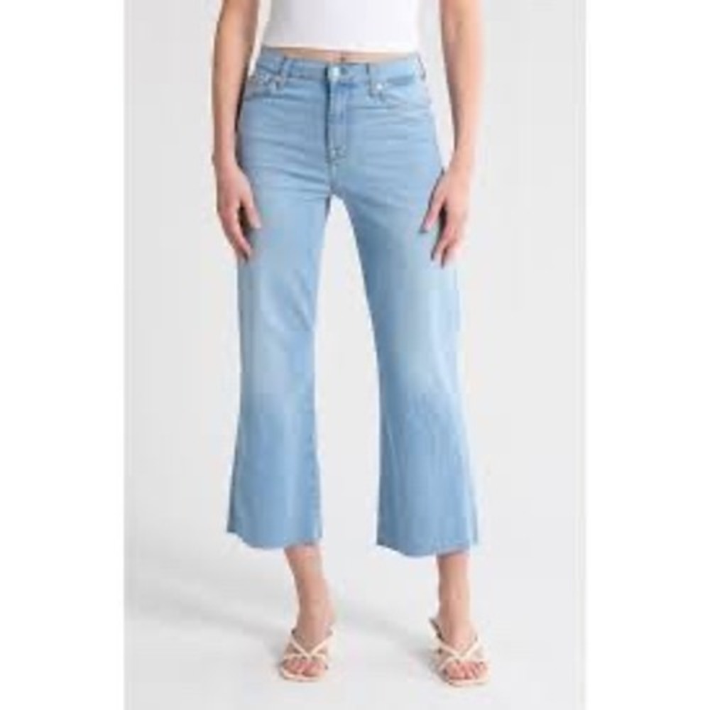 7 For All Mankind Cropped Alexa Jeans Light Wash Raw Hem Wide Leg Size 27